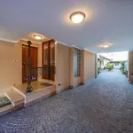 Guesthost - Cozy Steps From The Center Apartment *